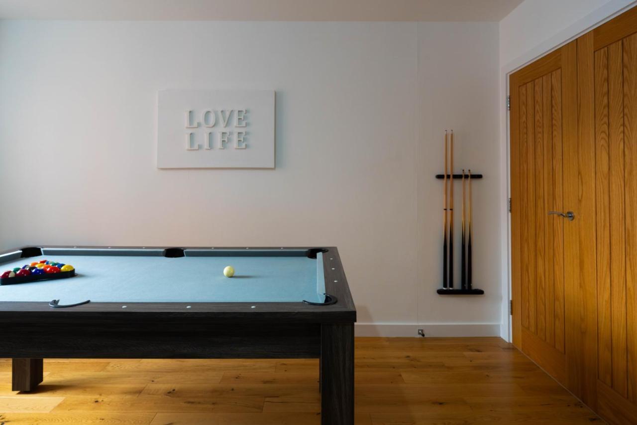 Вилла Stunning Townhouse With Pool Table Бирмингем Экстерьер фото