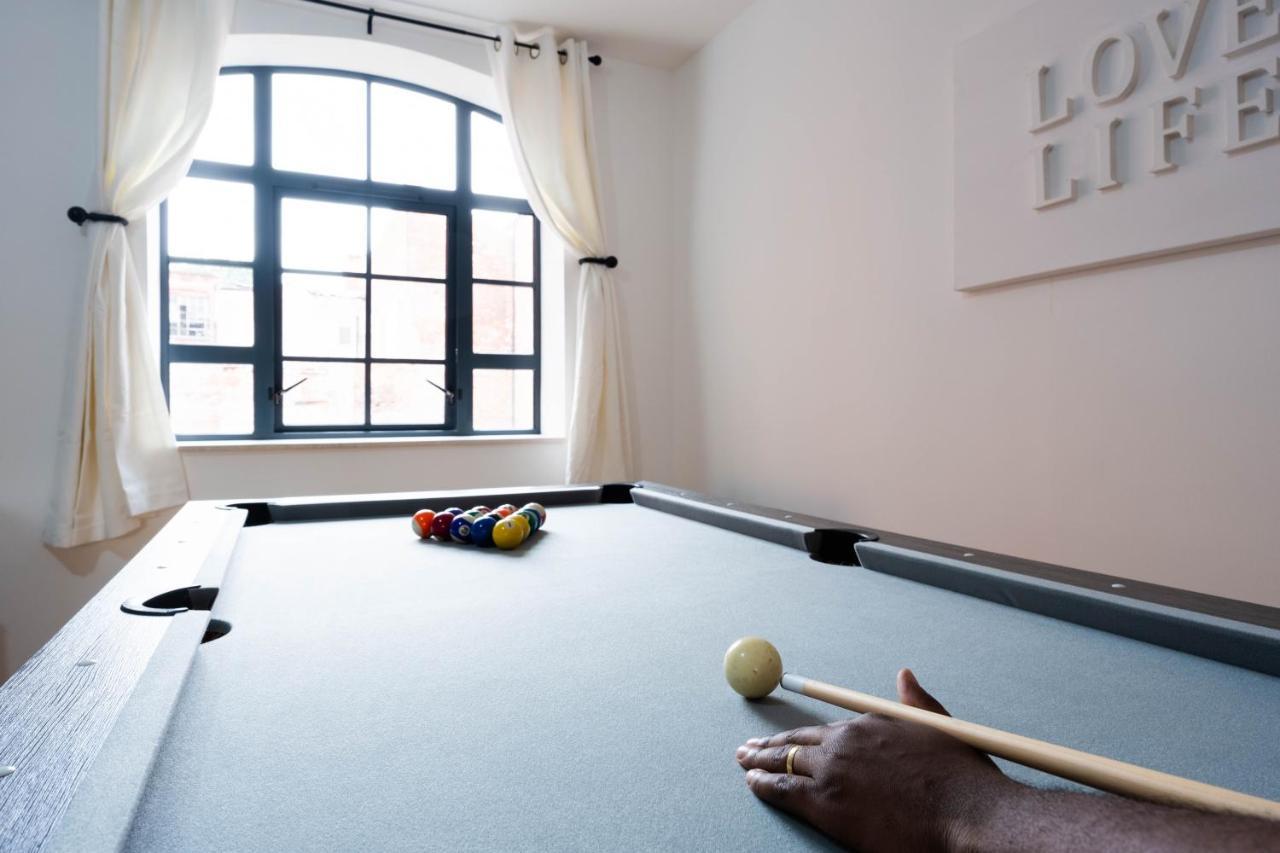 Вилла Stunning Townhouse With Pool Table Бирмингем Экстерьер фото